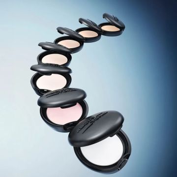 ABOUT_TONE طقم من قطعتين Blur Powder Pact سعة 9 جام