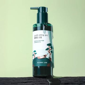 Round Lab Pine Tree Cica Deep Pore Cleansing Oil 200ml