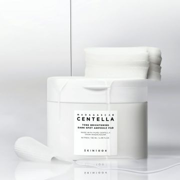 SKIN1004 Madagascar Centella Tone Brightening Dark Spot Ampoule Pad 60 Sheets