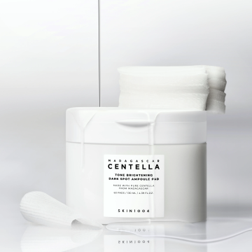 SKIN1004 Madagascar Centella Tone Brightening Dark Spot Ampoule Pad 60 Sheets